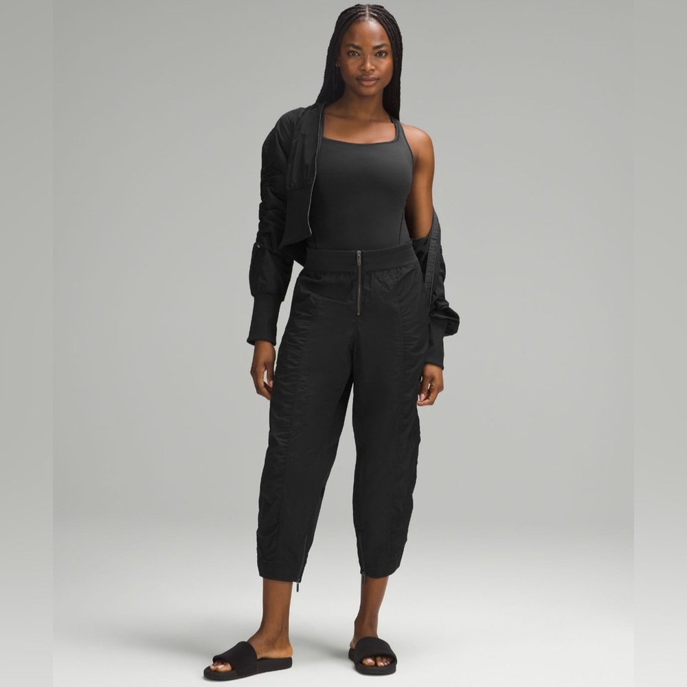 Lululemon Wundermost Ultra-Soft Nulu Square-Neck Sleeveless Bodysuit
